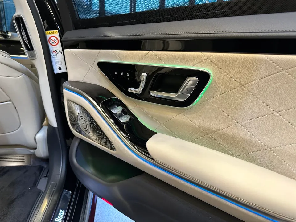 Mercedes-Benz S-Class ambient lighting - Mercedes-Benz S-Class Ambient Lighting Upgrade Review photo 4