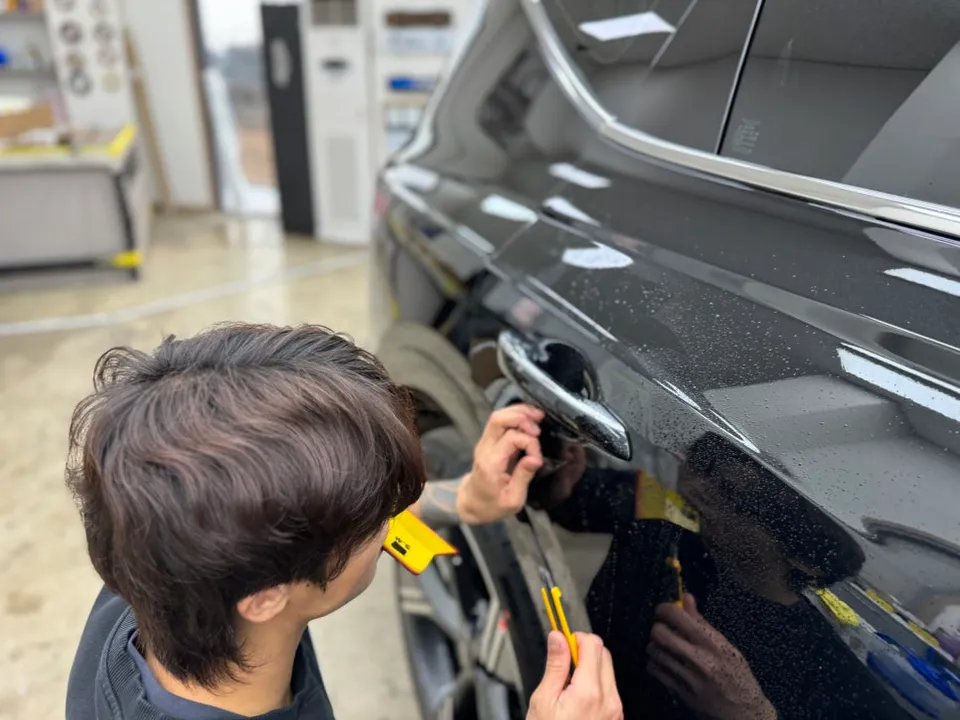 Genesis GV80 PPF施工事例｜費用目安と仕上がり 施工写真 1-3