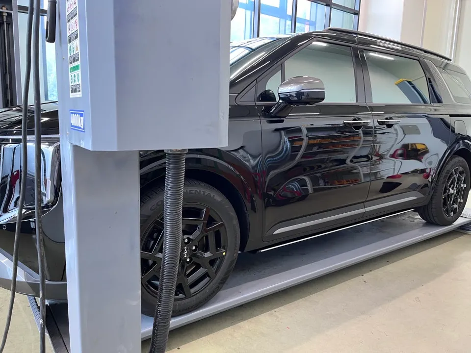 BMW X5 soundproofing - BMW X5 Soundproofing & Undercoating Review — Enhanced Comfort photo 4