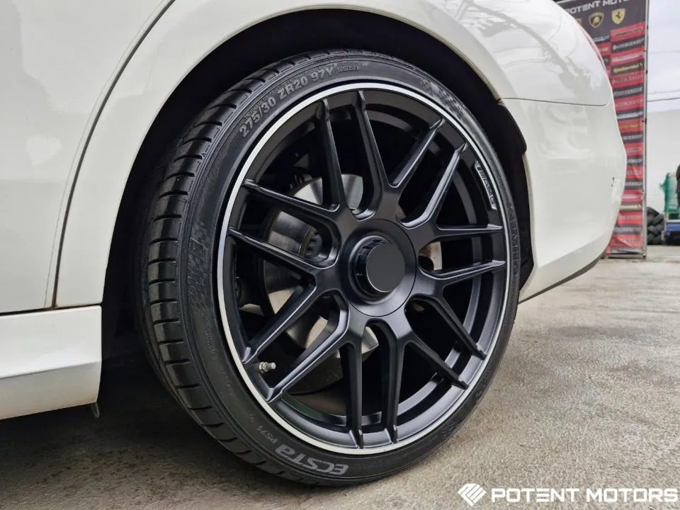 Mercedes-Benz S63 AMGのカーラッピング事例|費用目安・仕上がり 施工写真 1-2