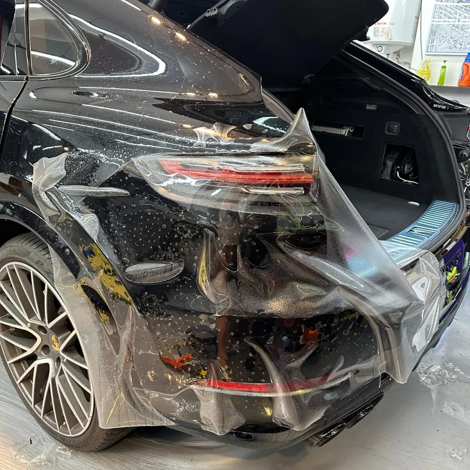 Porsche Cayenne PPF施工事例|費用目安と仕上がり 施工写真 1-2