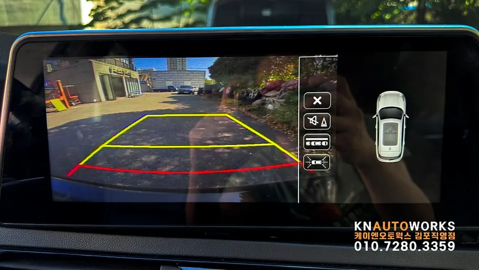 Hyundai Grandeur IGのAndroid Auto・CarPlay取付事例 施工写真 3-2
