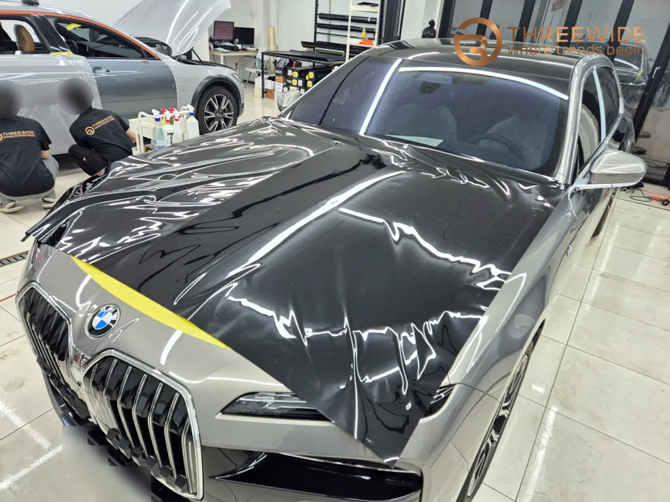 BMW 7 Seriesのカーラッピング事例|費用目安・仕上がり 施工写真 2-2