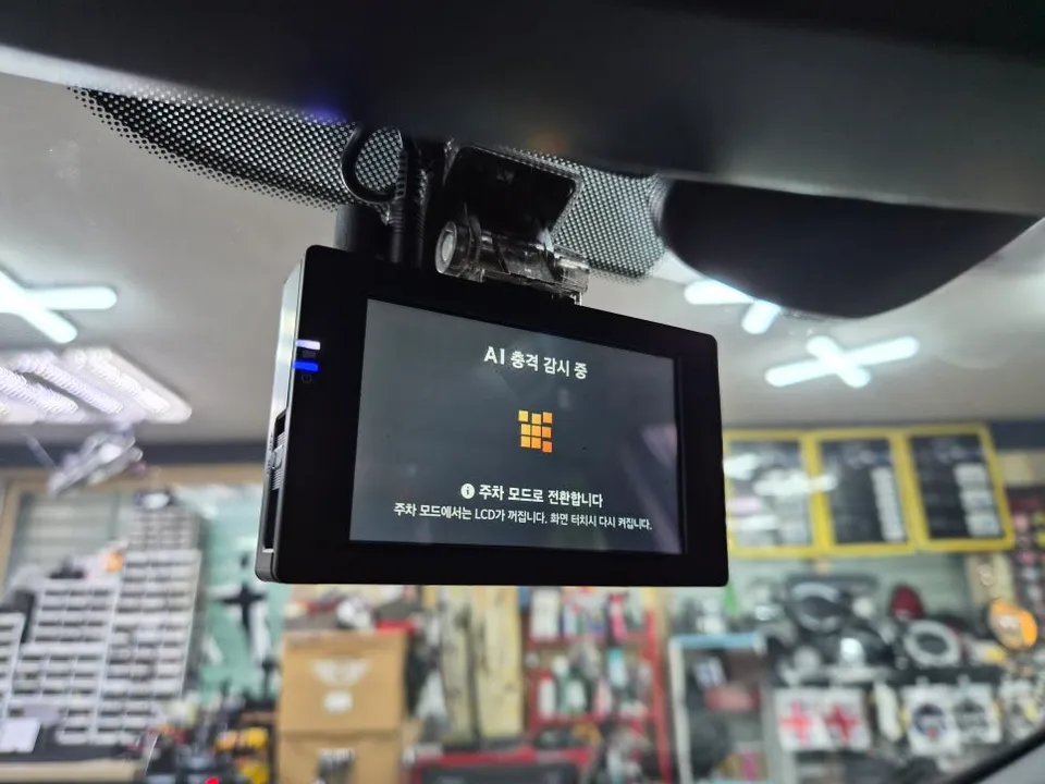 Hyundai Santa Feのドラレコ取付事例|費用目安・仕上がり 施工写真 4-2