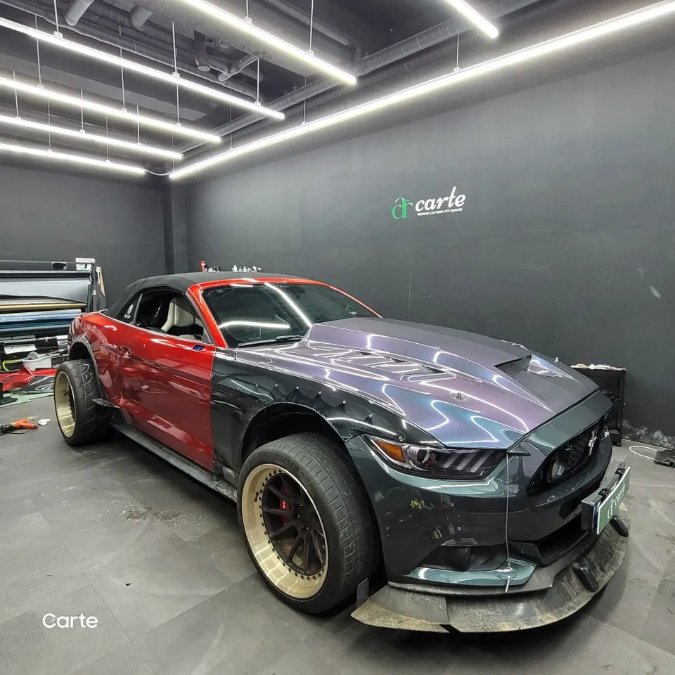 Ford Mustangのカーラッピング事例｜費用目安・仕上がり 施工写真 1-3