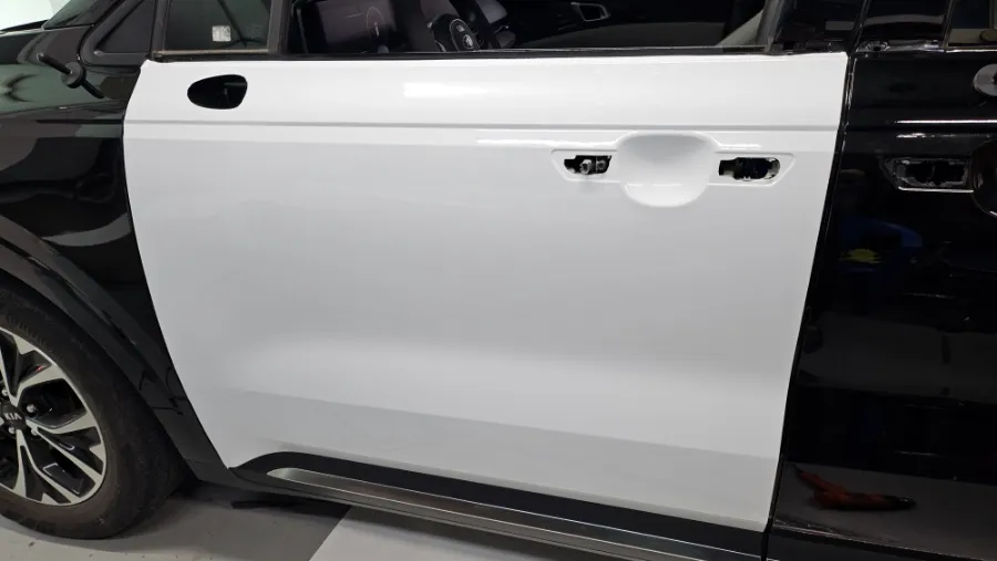 Kia Carnival 4代目 カーラッピング事例|費用目安・仕上がり 施工写真 3-2