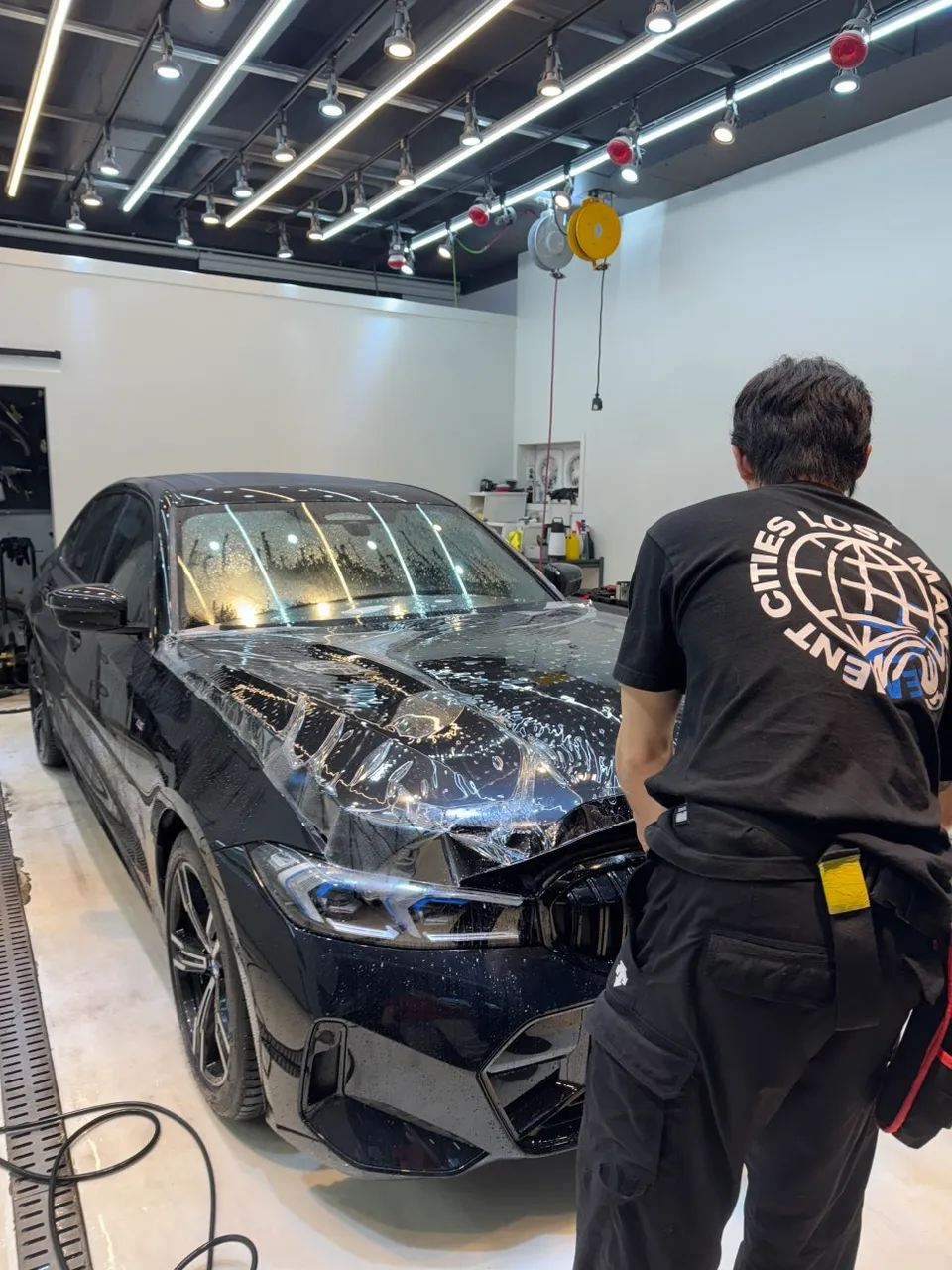 BMW 3 SeriesのPPF施工事例|費用目安・仕上がり 施工写真 1-2