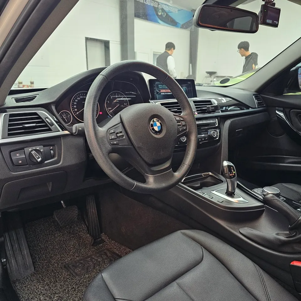 BMW 320D Android Head Unit Upgrade: 12.3-Inch Muroyd Infotainment photo 2