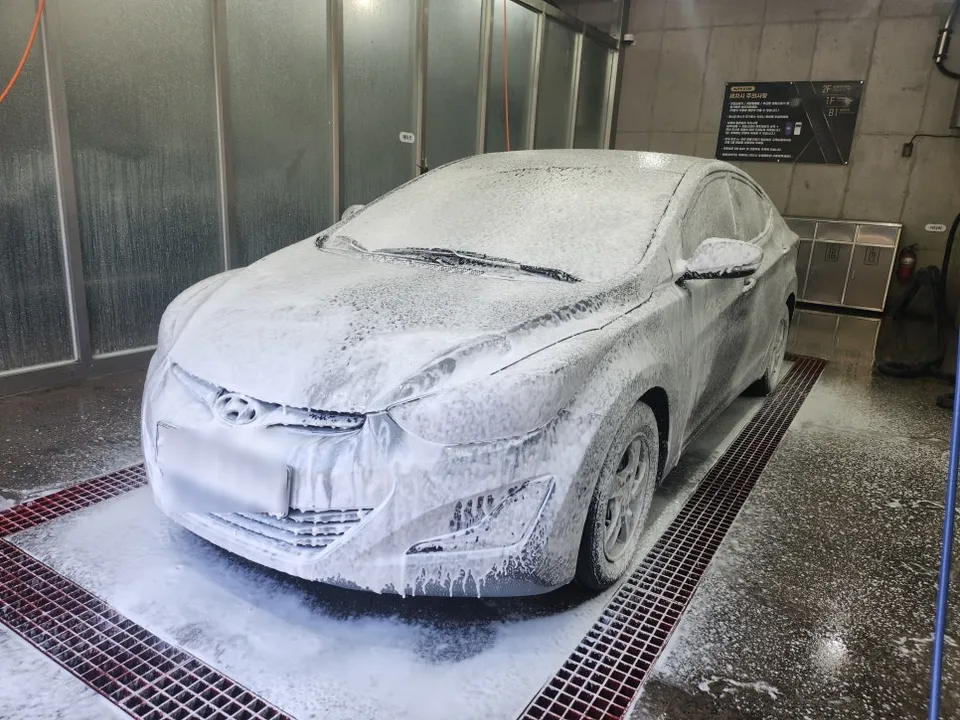 Hyundai ElantraのPPF施工事例|費用目安と仕上がり 施工写真 3-1