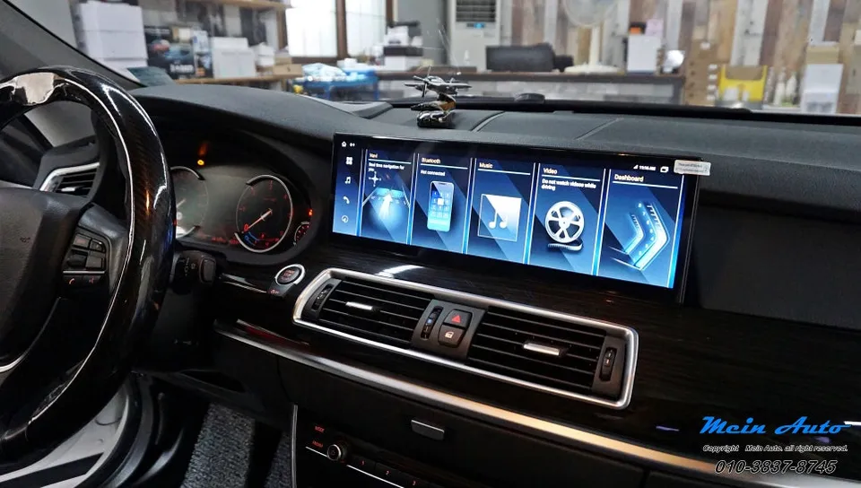 BMW 5 Series GT F07のAndroid Auto・CarPlay取付事例 施工写真 6
