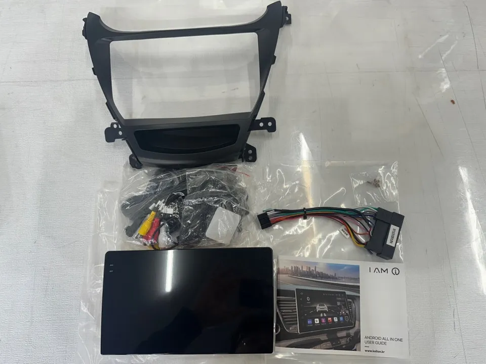 Hyundai Elantra MDのAndroid Auto・CarPlay取付事例 施工写真 2
