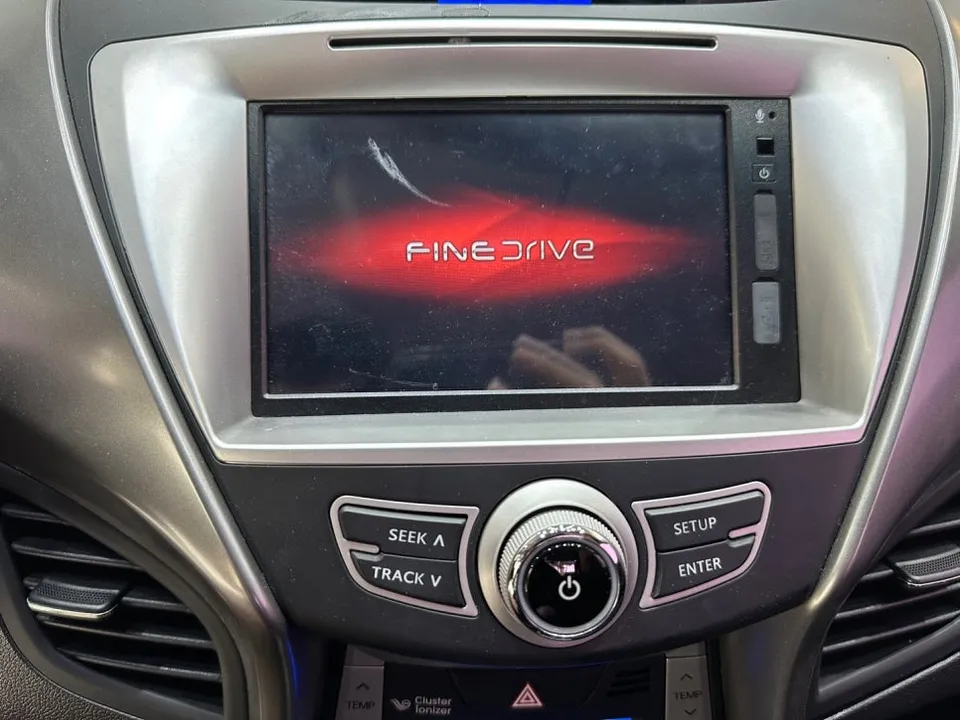 Hyundai Elantra MDのAndroid Auto・CarPlay取付事例 施工写真 4