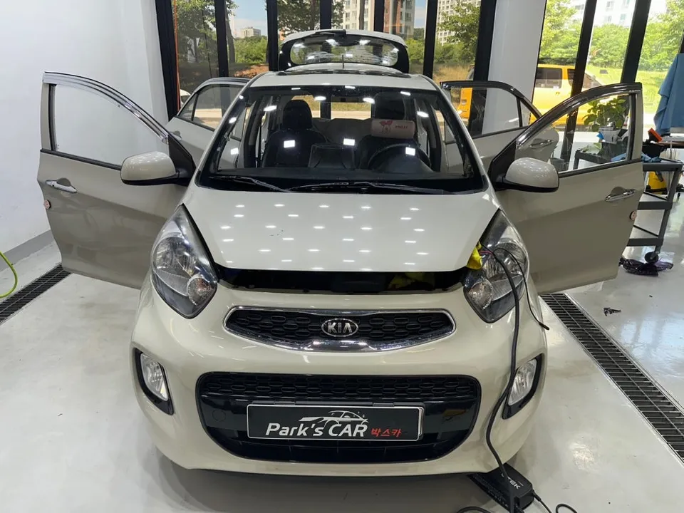 Kia Carnival PPF施工事例|費用目安と仕上がり 施工写真 2-3