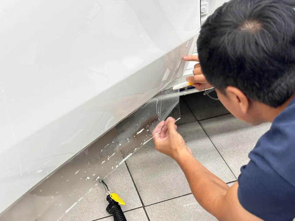 メルセデス・ベンツ Eクラス W213 PPF施工事例 施工写真 3-3
