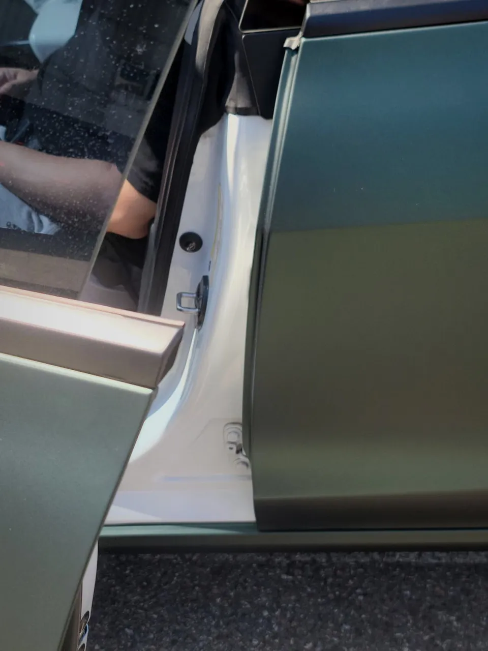 Tesla Model 3のカーラッピング事例 施工写真 5
