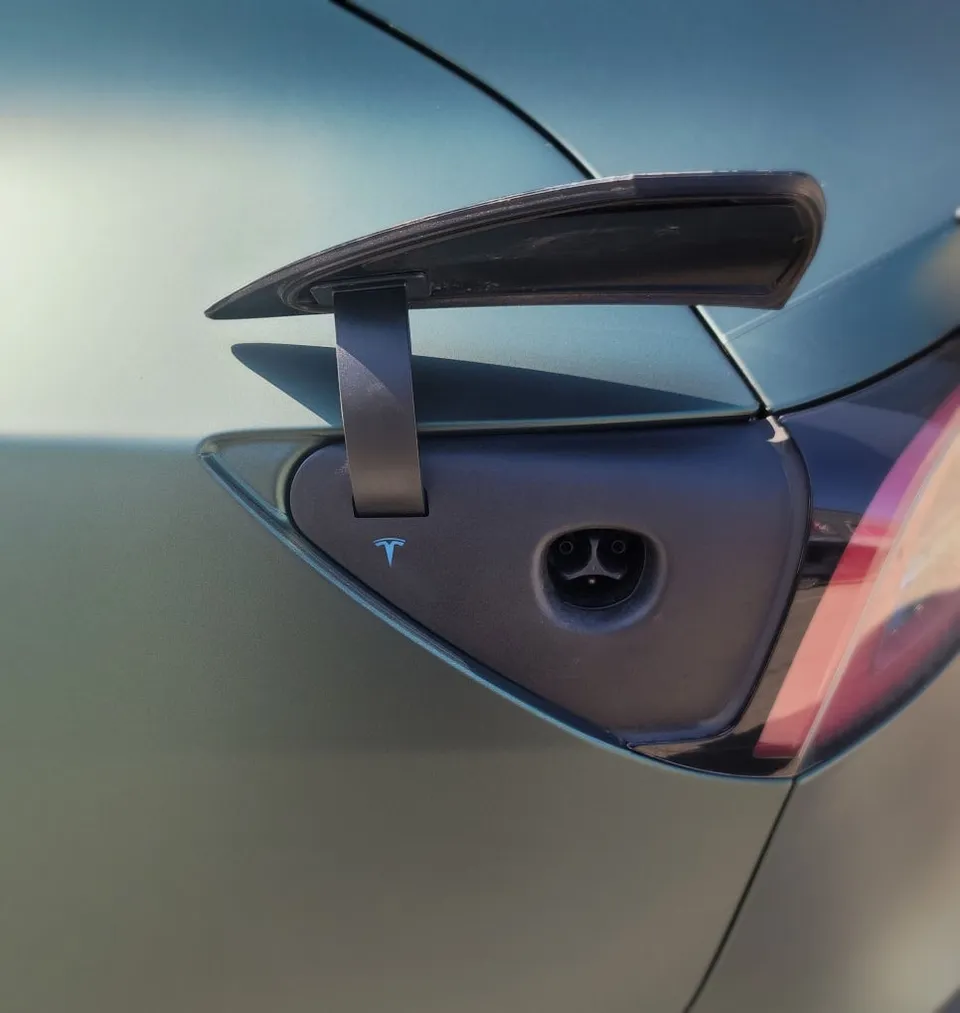 Tesla Model 3のカーラッピング事例 施工写真 6
