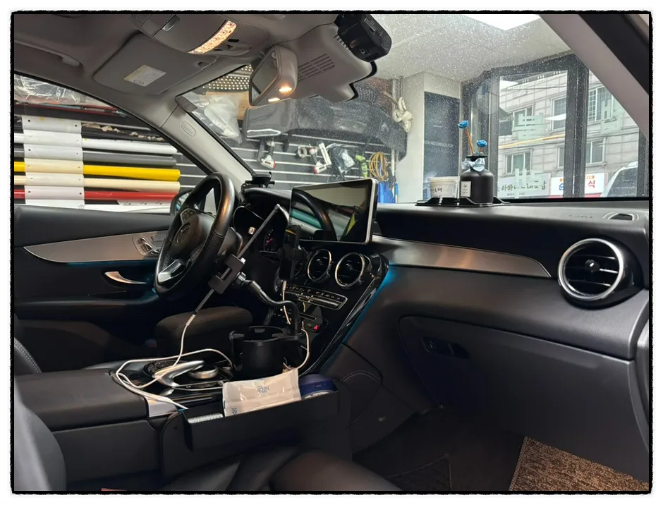 Mercedes-Benz GLC ambient lighting - Mercedes-Benz GLC Ambient Lighting Review: Cost & Results photo 5