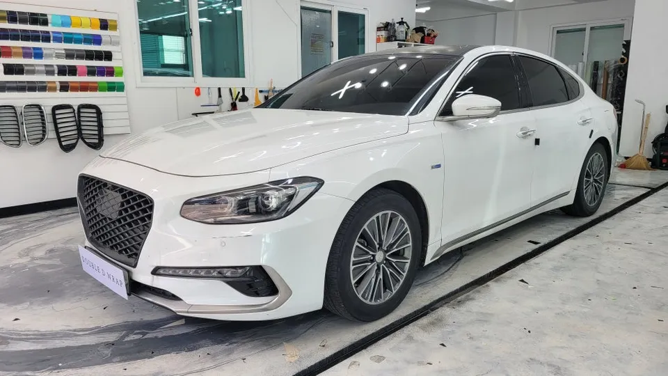 Hyundai Grandeur IG vinyl wrap review
