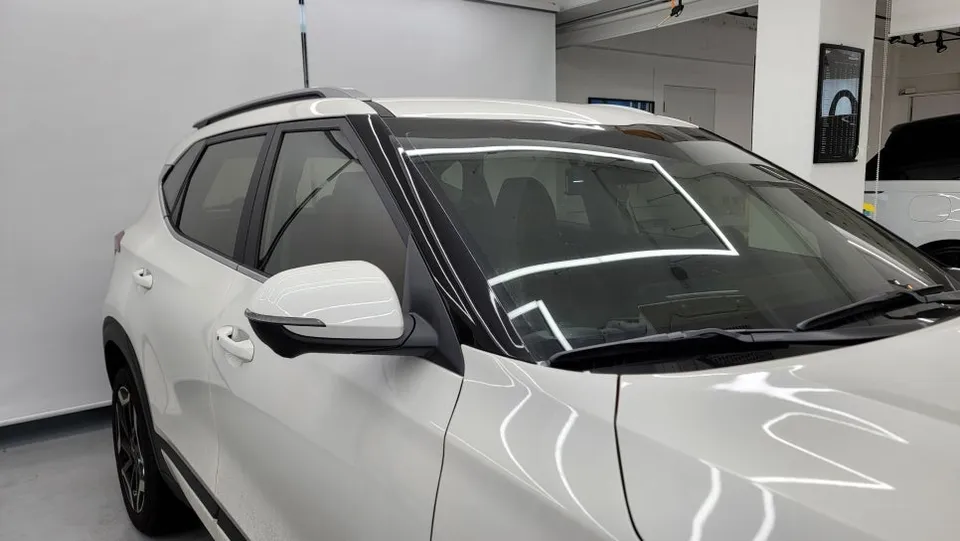 Kia Seltosのカーフィルム施工事例｜断熱・UVカット効果 施工写真 2