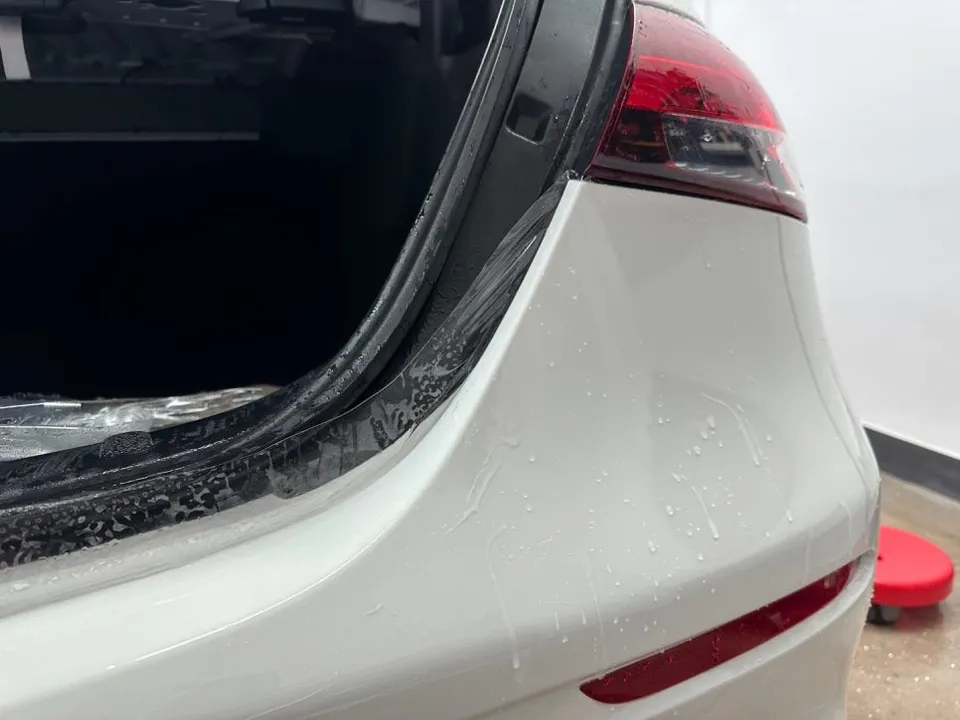 Mercedes-Benz EクラスのPPF施工事例｜費用目安・仕上がり 施工写真 2-3