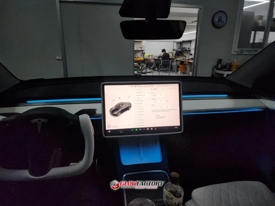 Tesla Model Y ambient lighting - Tesla Model Y Ambient Lighting Upgrade Review photo 3