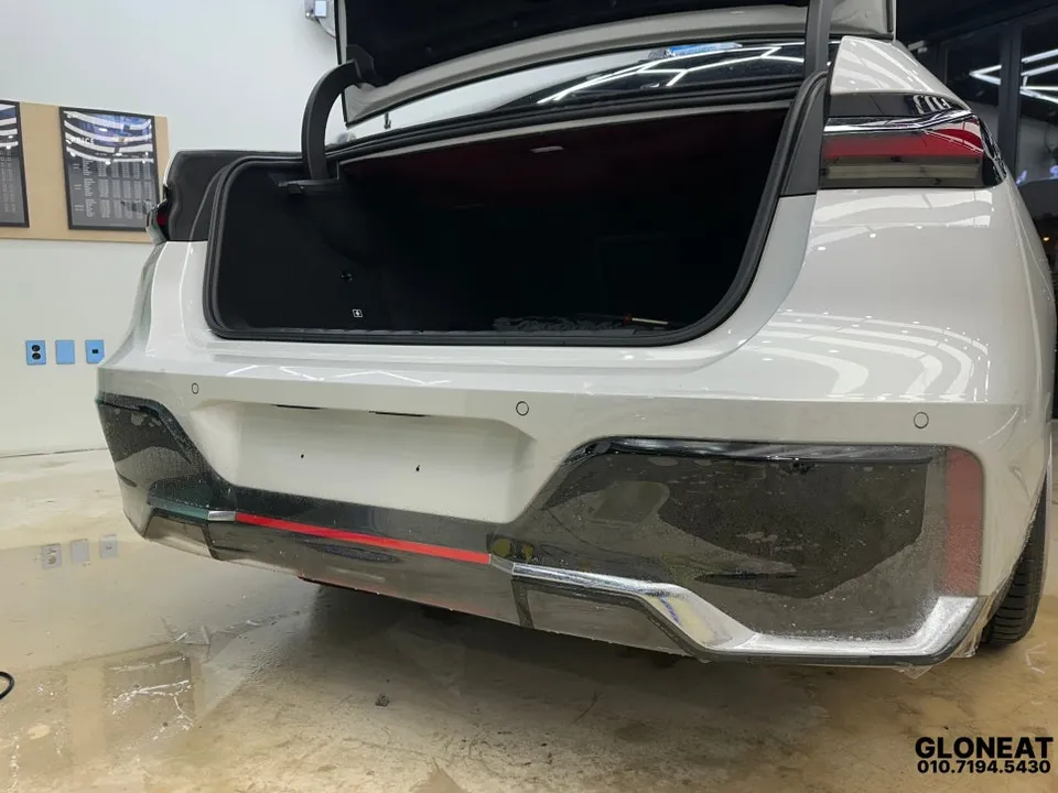 BMW i7 PPF施工事例｜費用目安と仕上がり 施工写真 3-2
