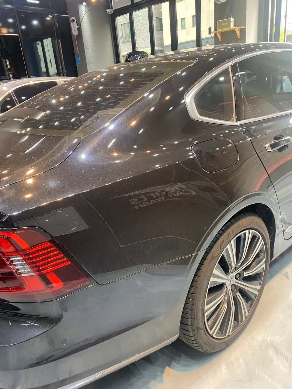 Volvo S90のPPF施工事例 施工写真 4