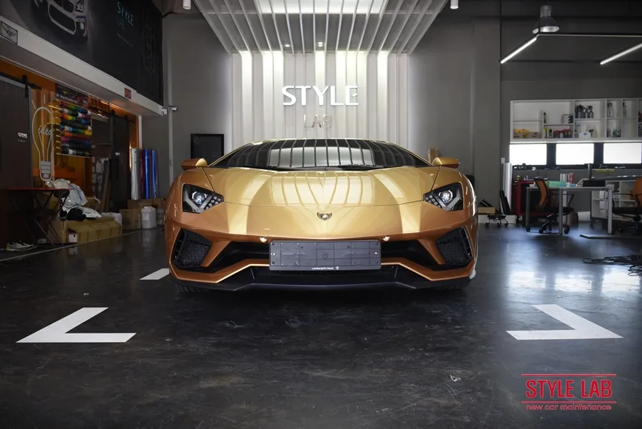 Lamborghini AventadorのPPF施工事例|費用目安・仕上がり 施工写真 2-3