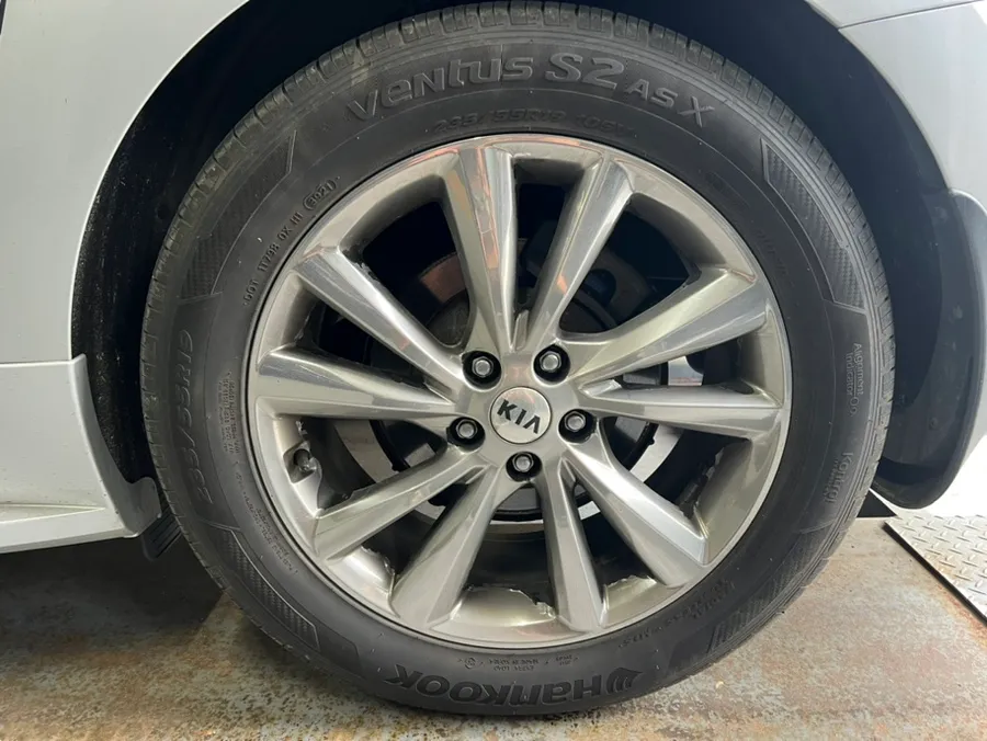 Kia Carnival wheel repair - Kia Carnival Wheel Repair & Painting Review photo 3