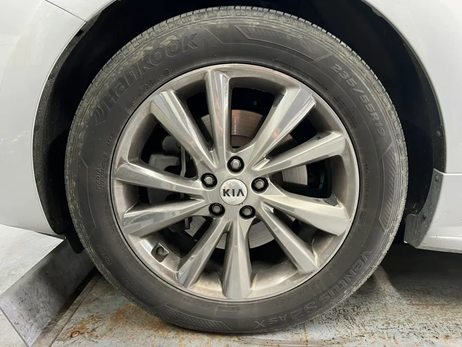 Kia Carnival wheel repair - Kia Carnival Wheel Repair & Painting Review photo 4