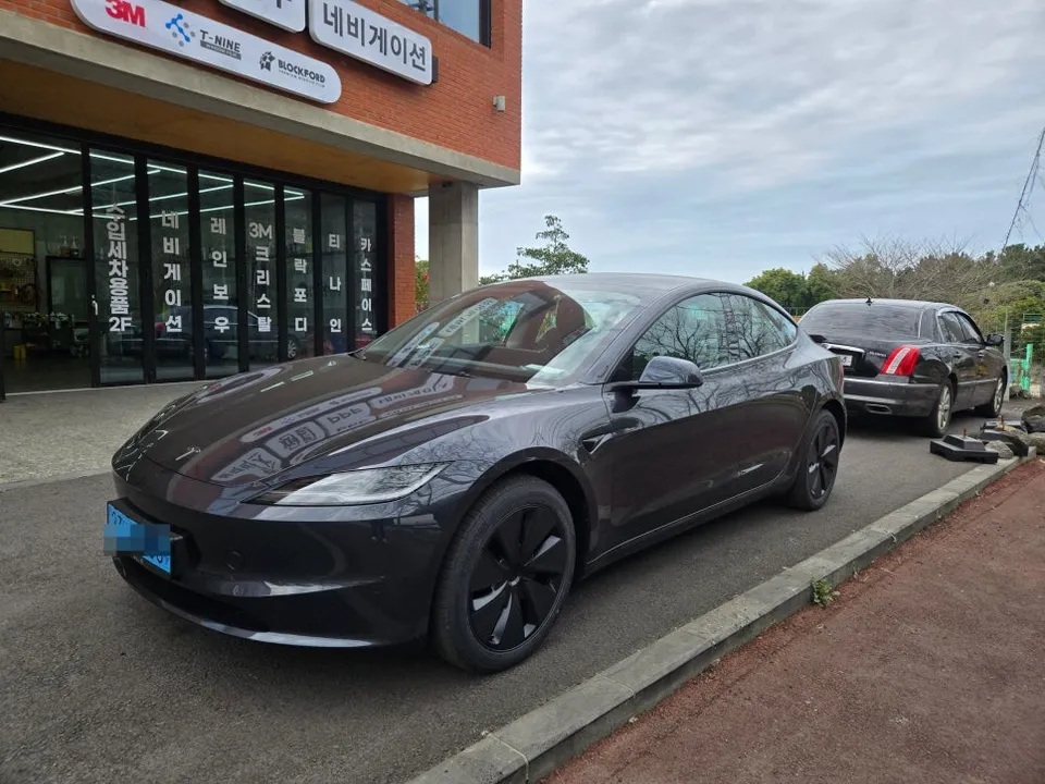 Tesla Model 3のPPF施工事例 施工写真 2