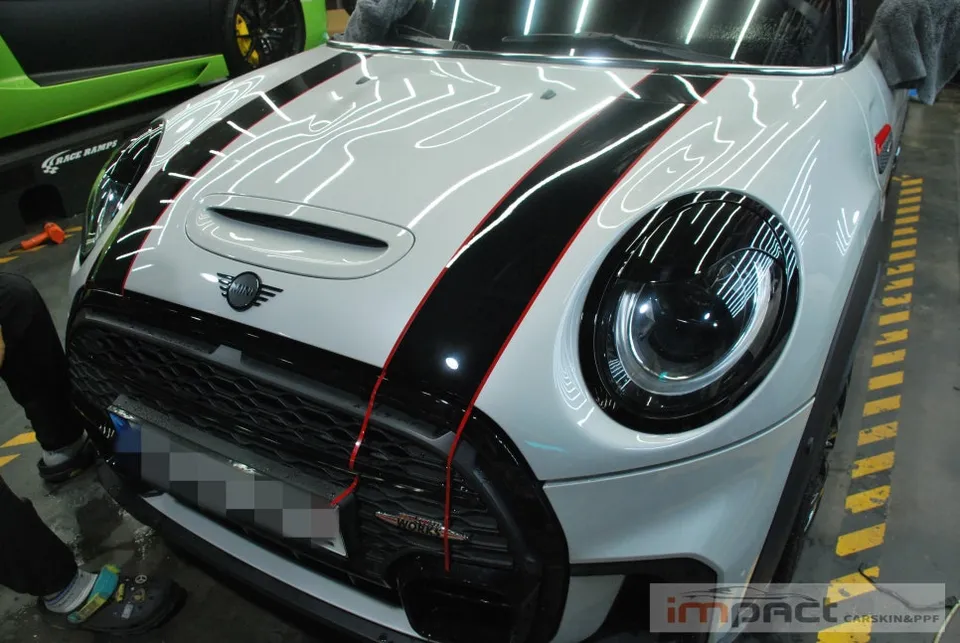 MINI MINI Cooperのカーラッピング事例｜費用目安・仕上がり 施工写真 2-3