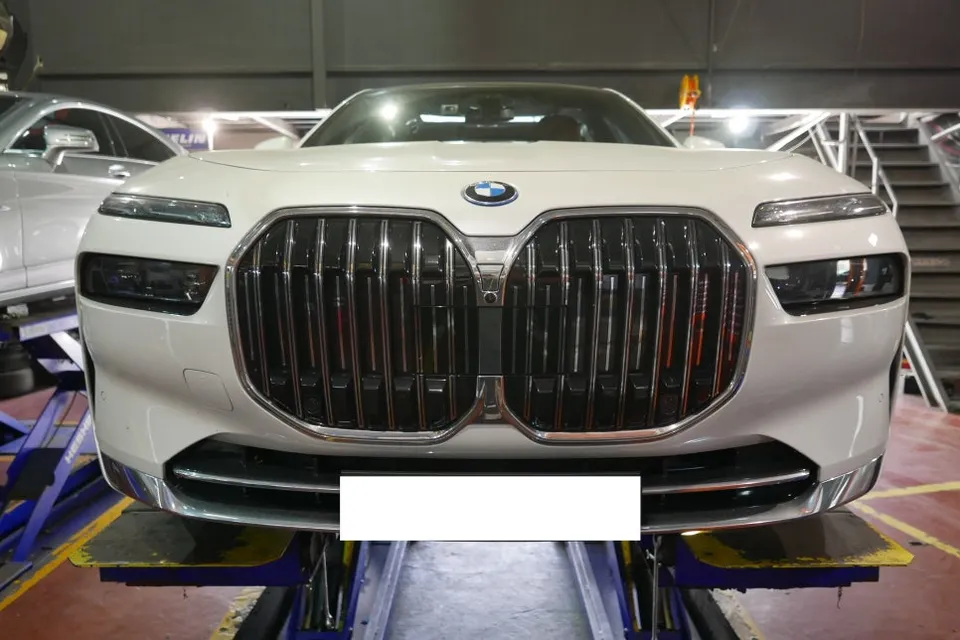 BMW 7시리즈 G70 wheel repair installation result