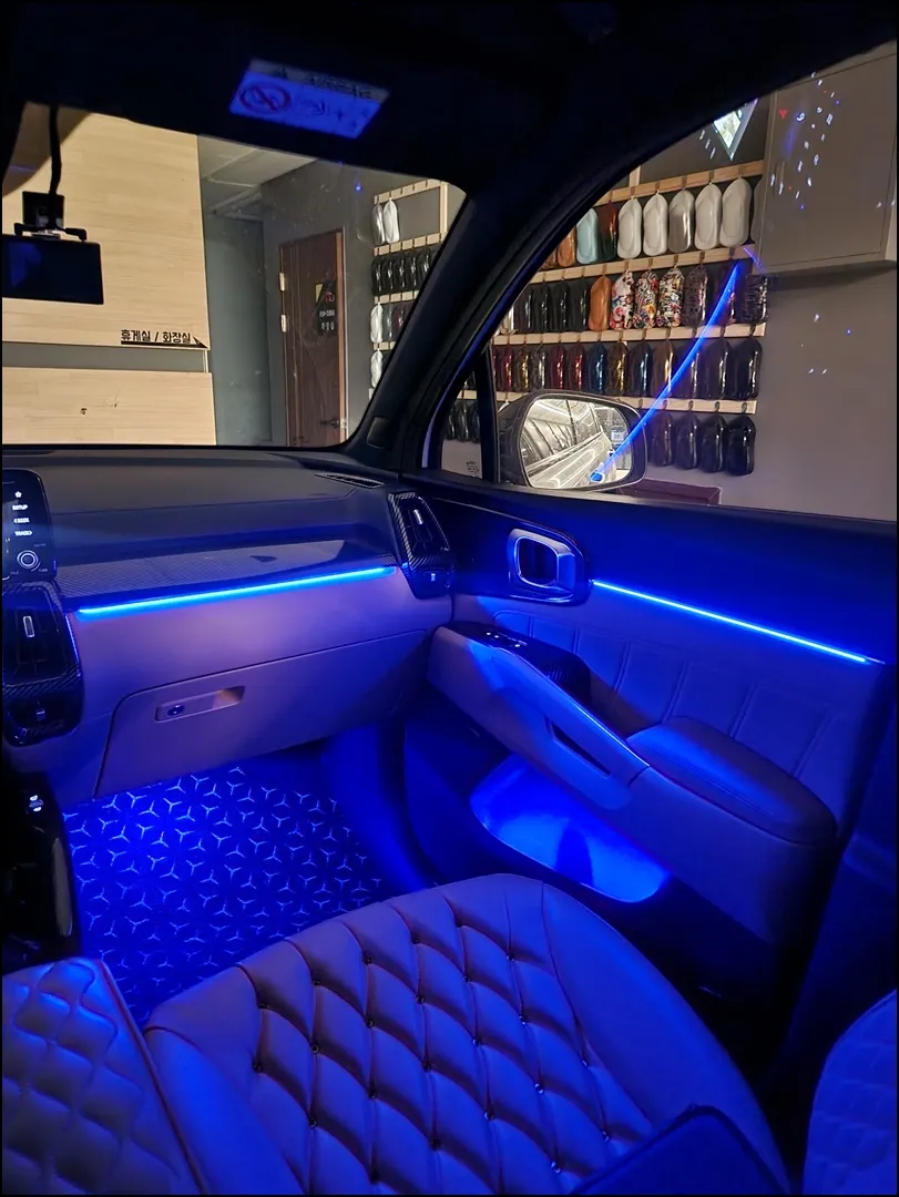 Kia Sorento MQ4 ambient lighting - Kia Sorento MQ4 Ambient Lighting Review — Enhanced Interior Mood photo 6