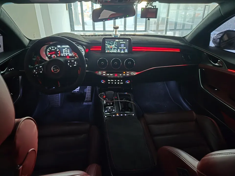 Kia Stinger Meister ambient lighting - Kia Stinger Ambient Lighting Review: Seamless Integration photo 6