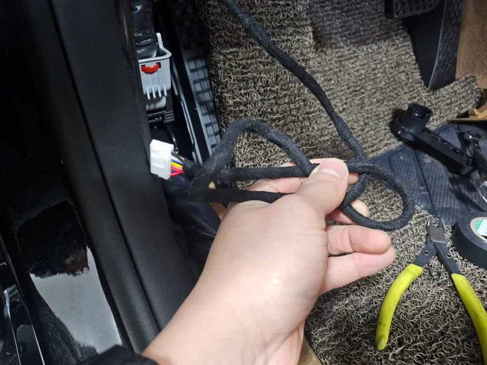 Genesis G80 ghost door - Genesis G80 Ghost Door Review: Automatic Closing Cost & Results photo 5