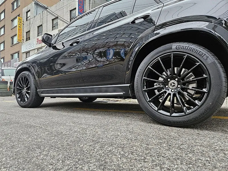 Mercedes-Benz GLEのホイールリペア・塗装事例 施工写真 4-2