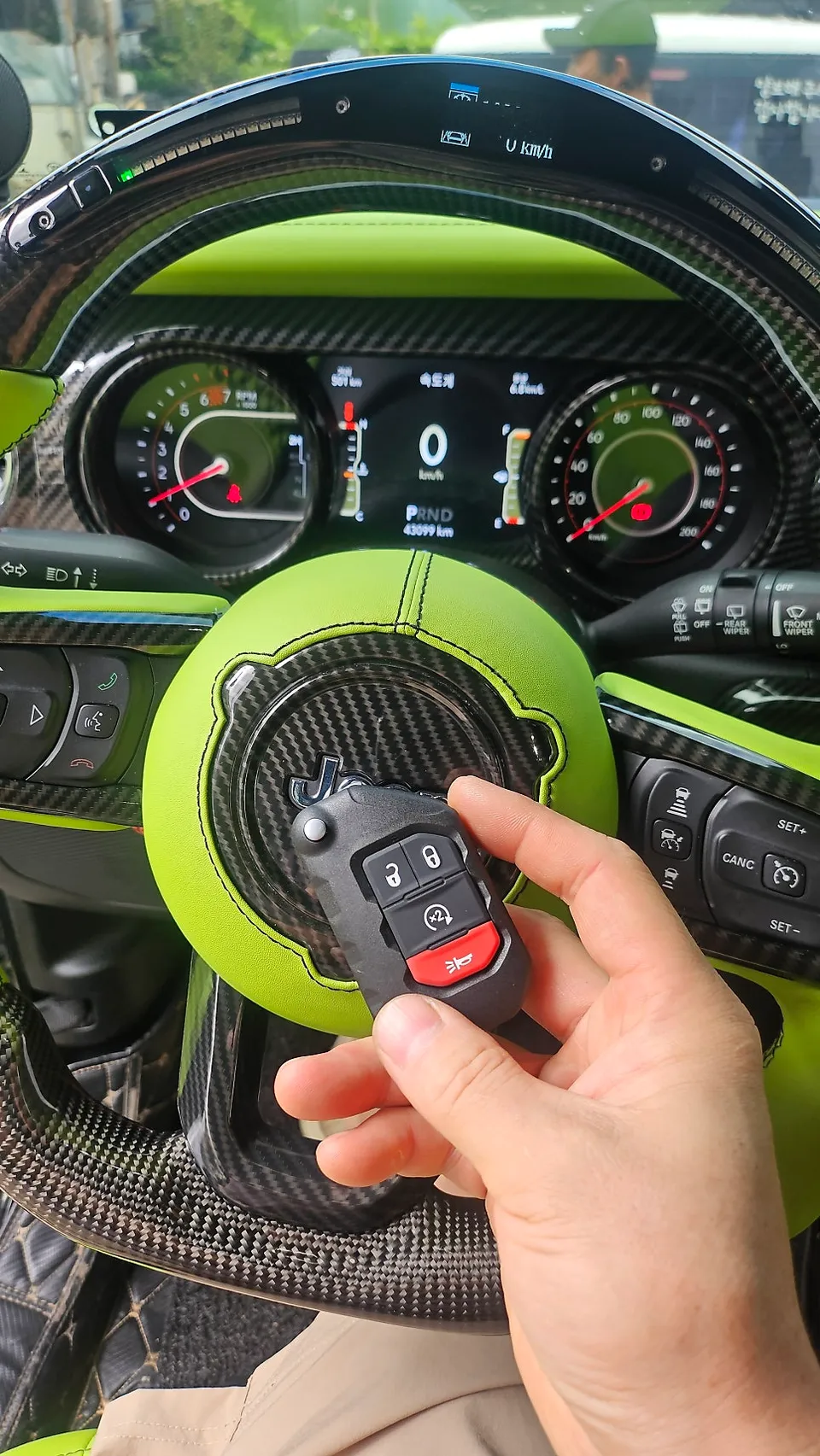 Jeep Wrangler Rubicon OEM Options Review: Installation Cost photo 2