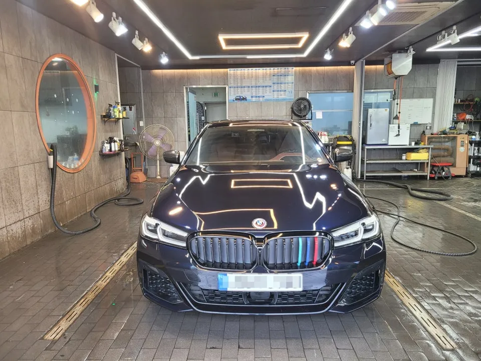 BMW 5 Series ceramic coating - BMW 5 Series Ceramic Coating Review: Cost & Results photo 4