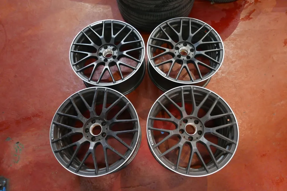 Mercedes-Benz C-Class wheel repair - Mercedes-Benz C-Class Wheel Repair & Painting Review photo 4