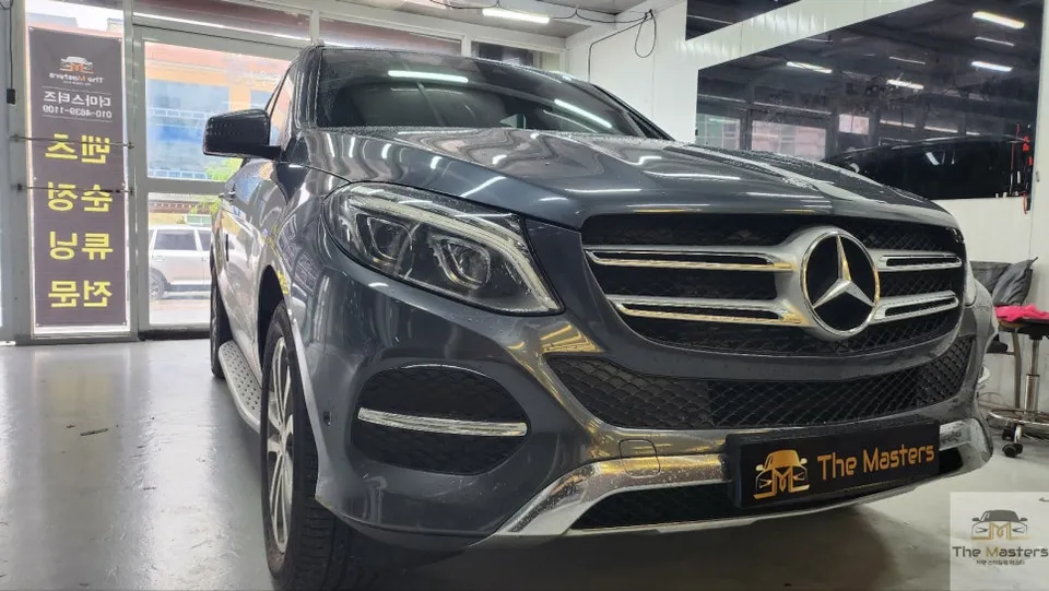 Mercedes-Benz GLE android head unit installation result