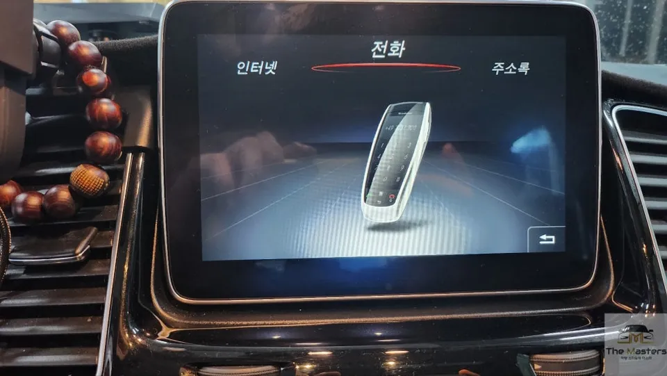 Mercedes-Benz GLE android head unit - Mercedes-Benz GLE Android Head Unit Review: Seamless Upgrade photo 3