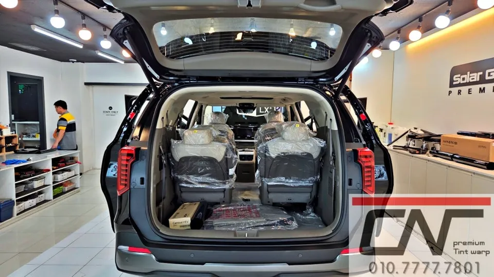 Kia Carnivalのカーフィルム施工事例｜費用目安・仕上がり 施工写真 2-1