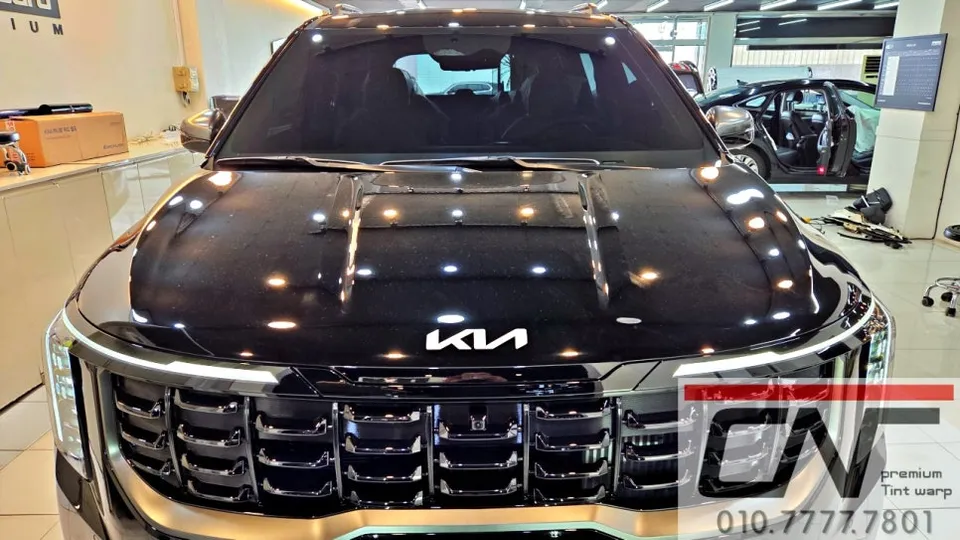 Kia Carnivalのカーフィルム施工事例｜費用目安・仕上がり 施工写真 1-2