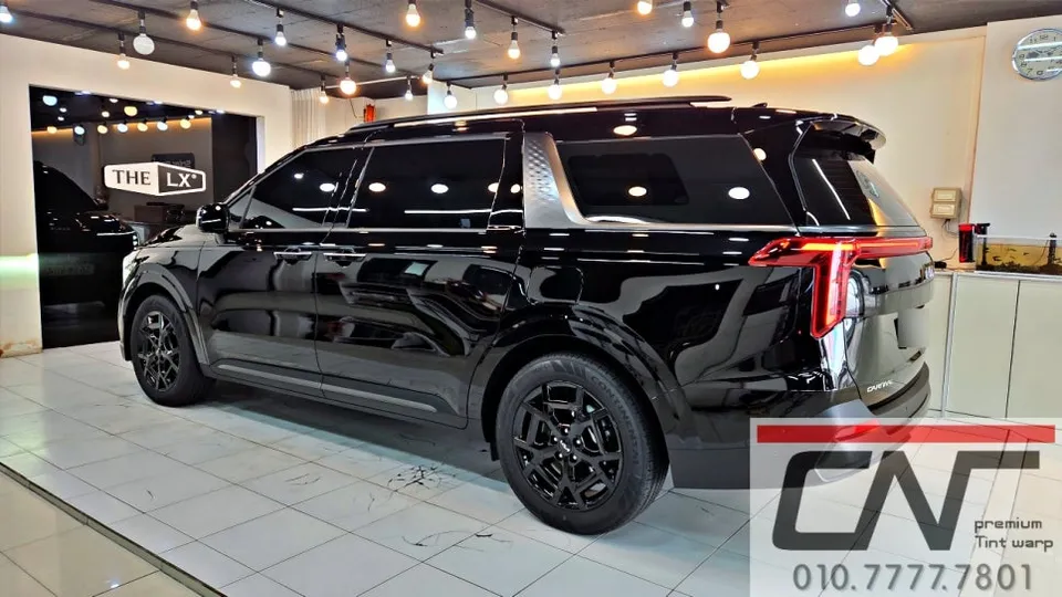 Kia Carnivalのカーフィルム施工事例｜費用目安・仕上がり 施工写真 2-2