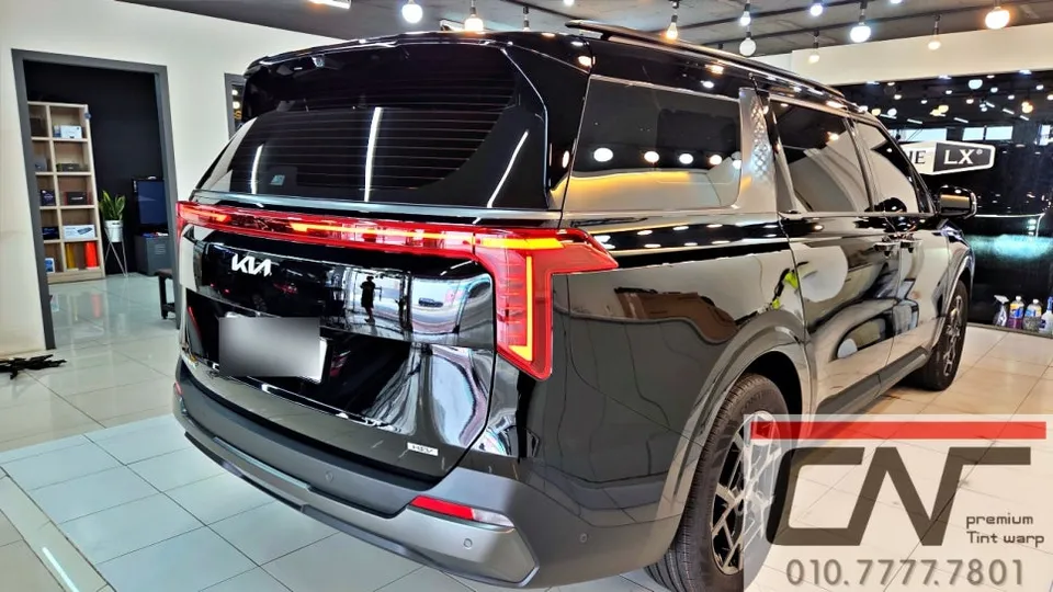 Kia Carnivalのカーフィルム施工事例｜費用目安・仕上がり 施工写真 1-3