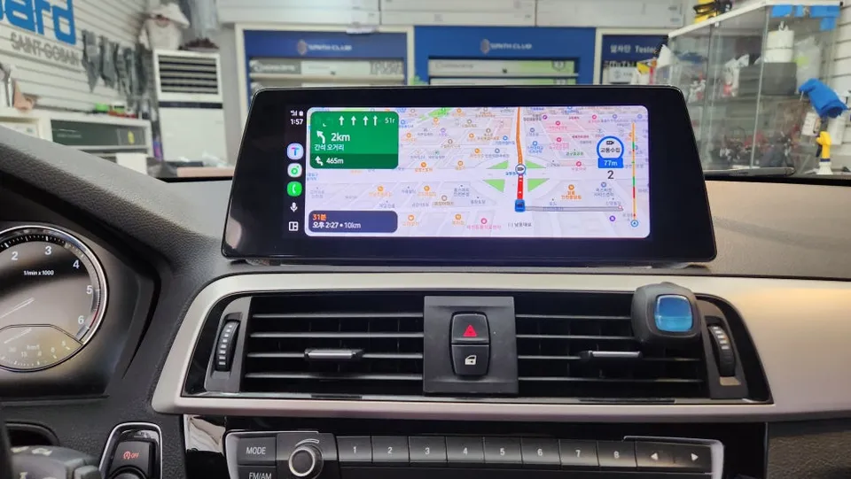 BMW 1 Series F20のAndroid Auto・CarPlay取付事例 施工写真 4-2