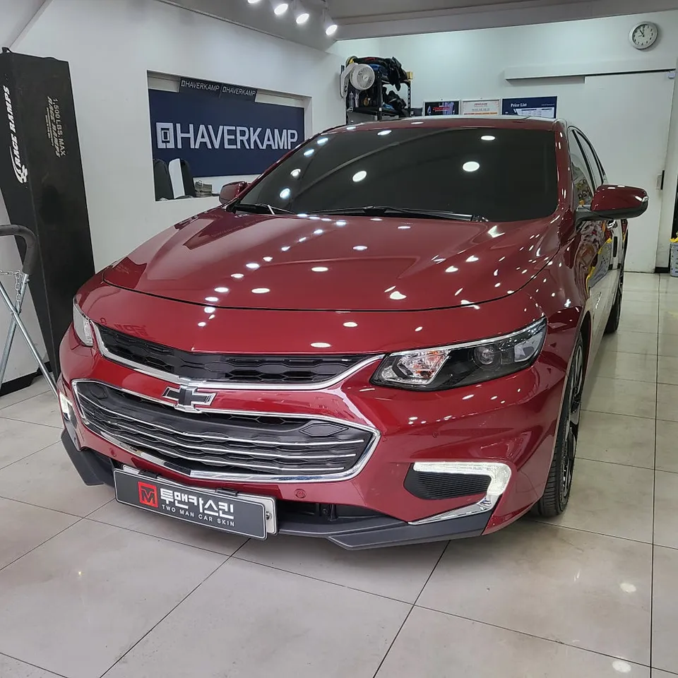 Chevrolet Malibuのカーラッピング事例|費用目安・仕上がり 施工写真 2-1