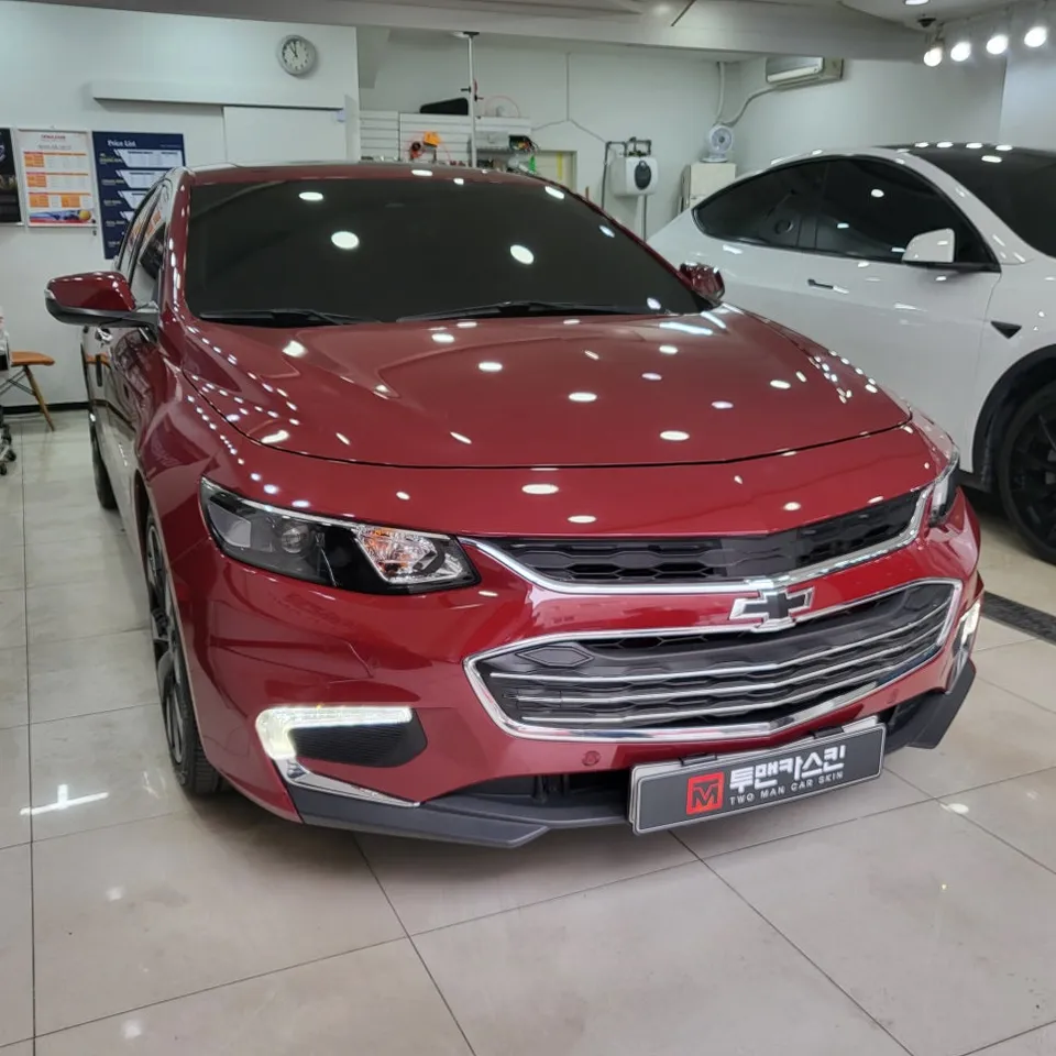 Chevrolet Malibuのカーラッピング事例|費用目安・仕上がり 施工写真 3-1