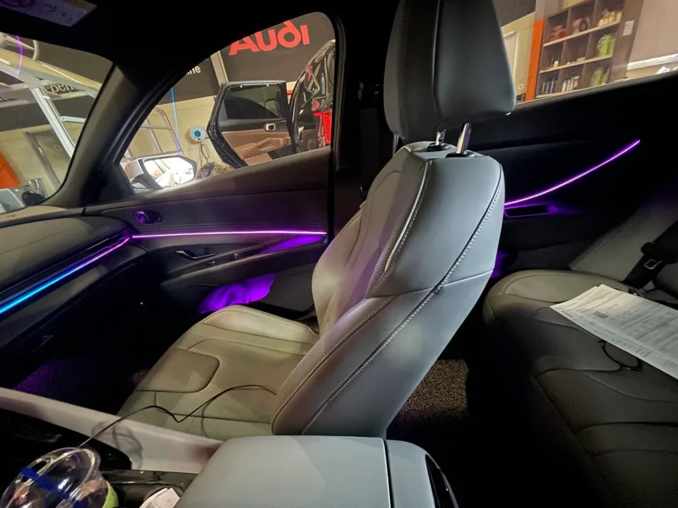Hyundai Elantra CN7 ambient lighting installation result